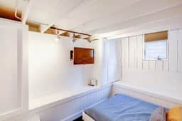 Cozy Tiny House Bungalow 7 Blocks from Campus