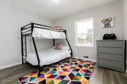 Victory Villa - 5 BR Home 5 Min From Campus<>ND Living