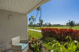 2BD/2BA Condo w/ Beach Access & Pool Isla del Sol