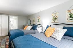 Cozy 4BR 3BA Home 1.2 Mi Walk to ND