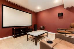 The Irish Grand | 4BR Home | 0.5 Mi to Campus | Sleeps 20