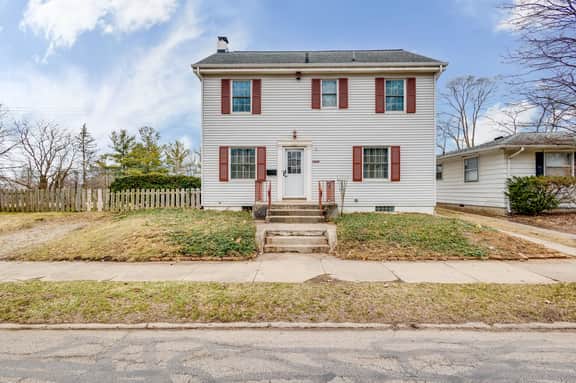 Spacious ND Home Near Angela Blvd