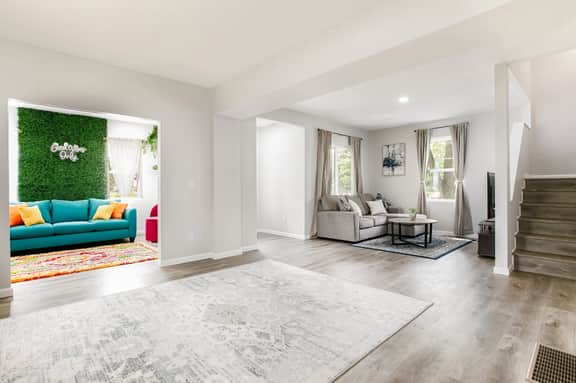 Victory Villa - 5 BR Home 5 Min From Campus<>ND Living