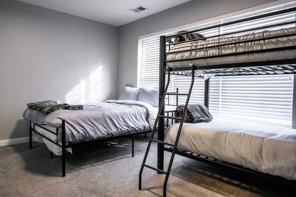 ND Luxury Townhome 8 min to ND Stadium!