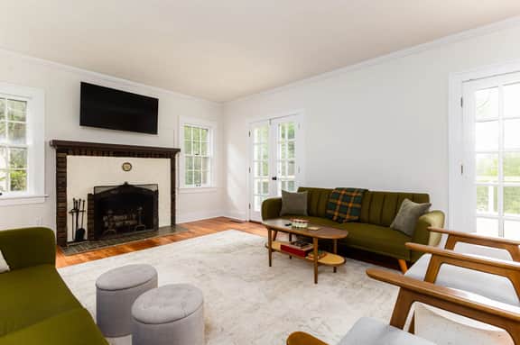 Claddagh & Clover Retreat - 3B 2BA Home 1 mi to ND