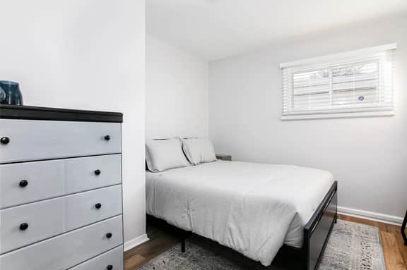 4BR Gameday Getaway | EV Charger+| Pet-Friendly | 10p