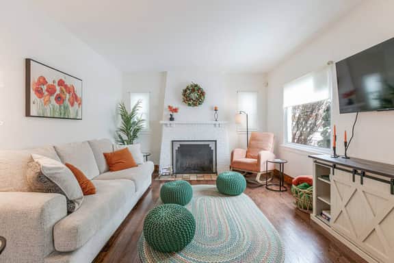 Stylish 3br Cozy Home 10min Drive from ND!