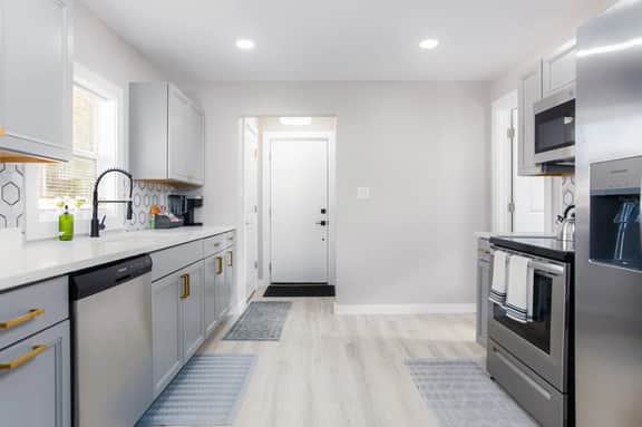 Cozy 2-Bedroom Home Near Notre Dame - Perfect for Game Day Stays