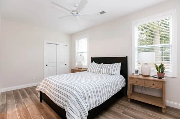 Victory Views Estate: Luxury Retreat for 25+ Guests