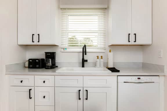 Shamrock 99: Charming Family Home 1.5 Miles From ND