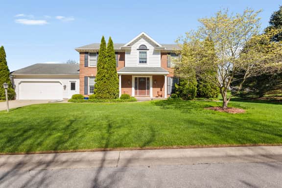 ND Retreat at the Pond - 4 Bedrooms, 2 Baths- Close to ND!