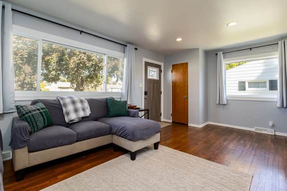 The Irish Charm<>5BR 2BA Home 1mi to ND Campus