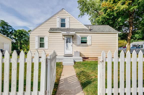 The Playbook Place<>2BR 1BA Home 1.5mi To ND