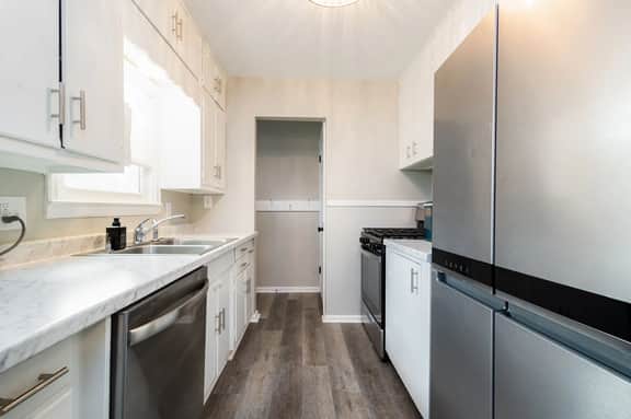 The Playbook Place<>2BR 1BA Home 1.5mi To ND